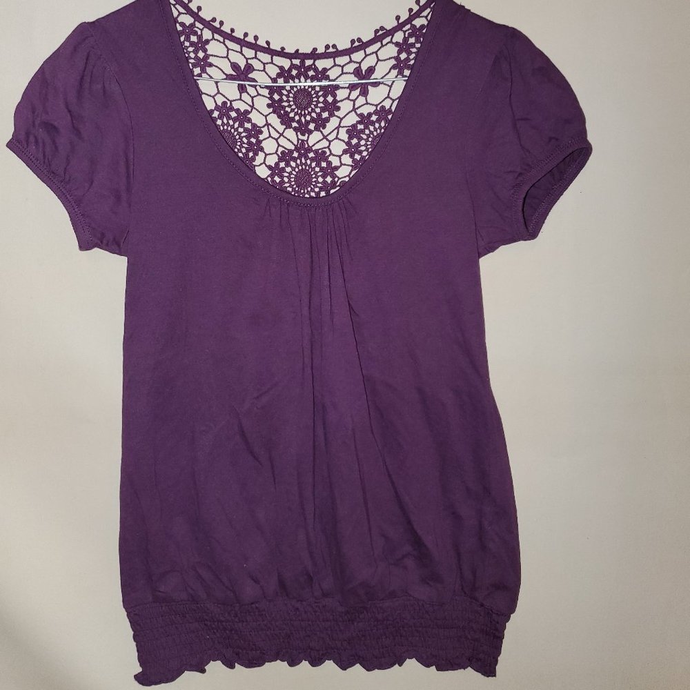 L.E.I short sleeve top